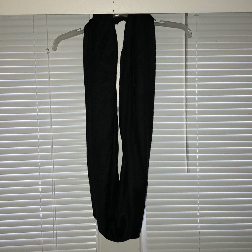 Black infinity scarf